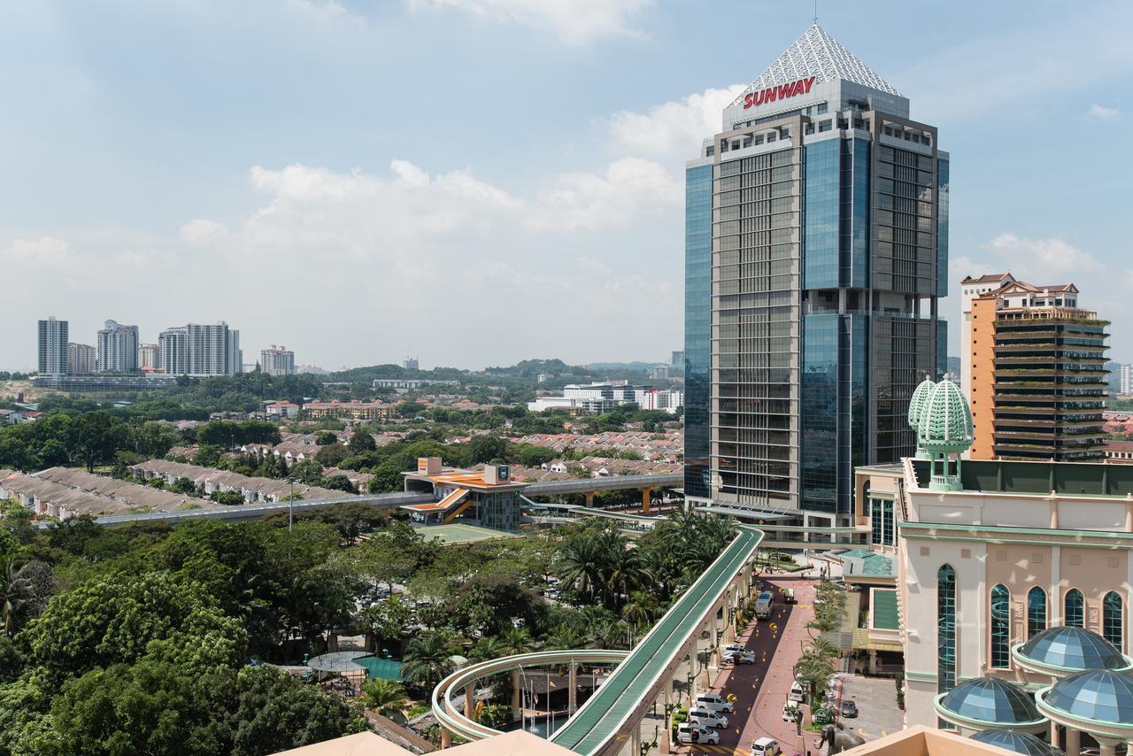 W Studio Resort Suites Petaling Jaya Extérieur photo