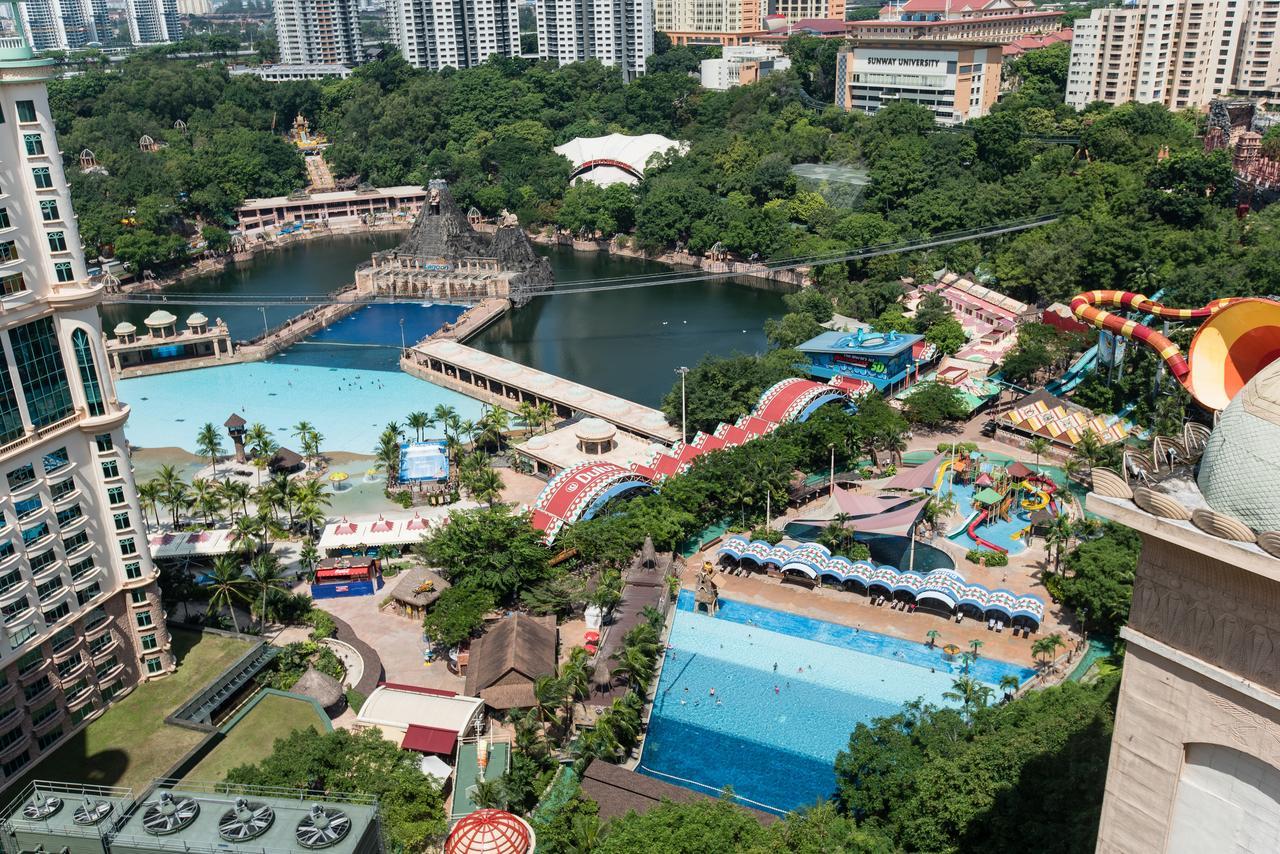 W Studio Resort Suites Petaling Jaya Extérieur photo